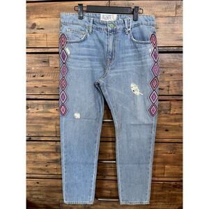 SANDRINE  ROSE Women's Light wash Denim Embroidered Boyfriend Jeans Sz 27 NWT435